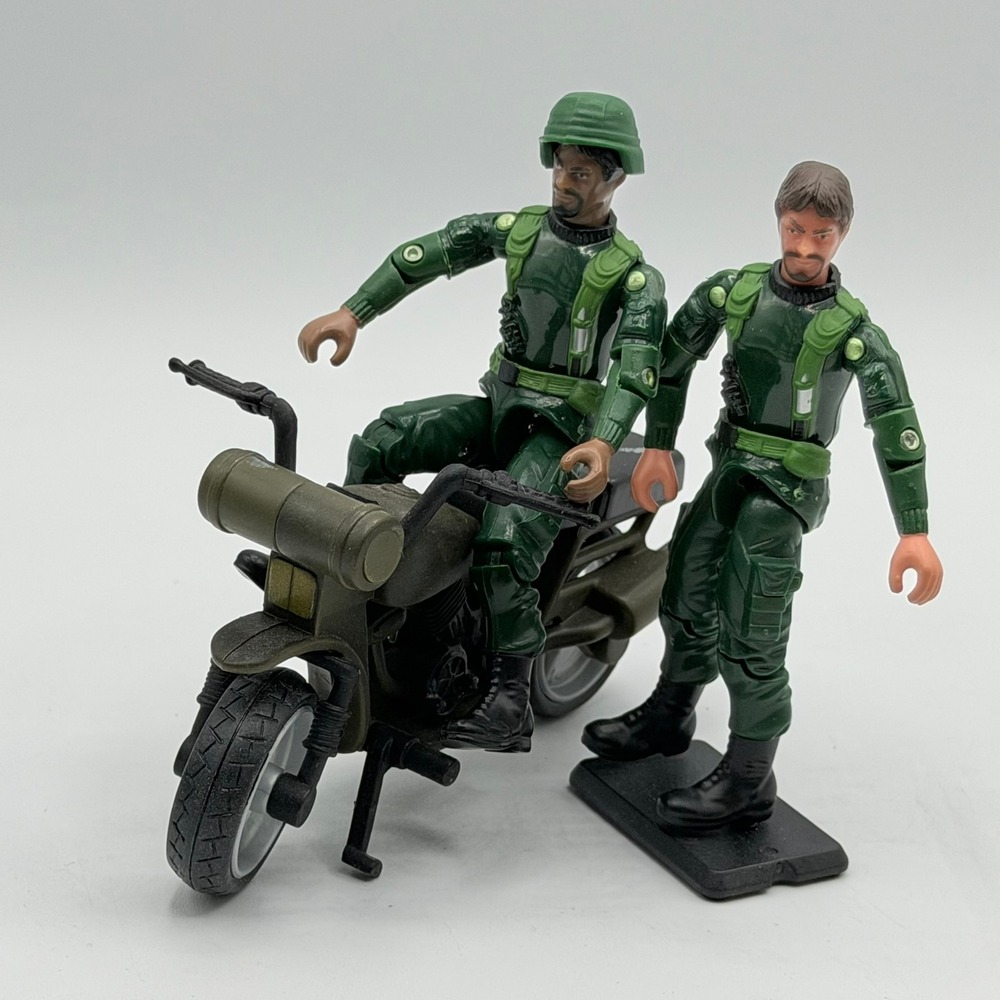 World Peacekeepers Power Team Elite Military Motorcycle 1:18 Scale Vehicle Green - Picture 12 of 14